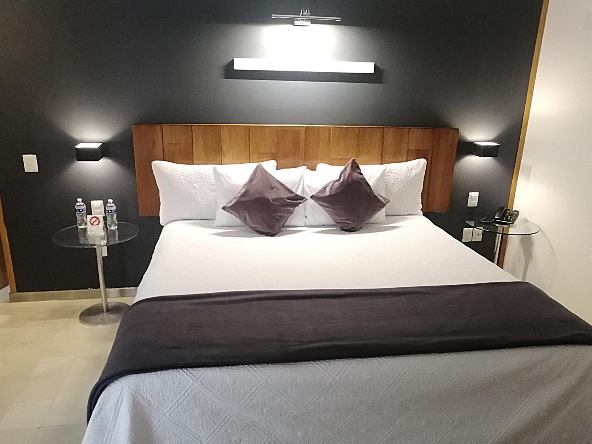 Hotel Clarum 101 Zapopan Szoba fotó